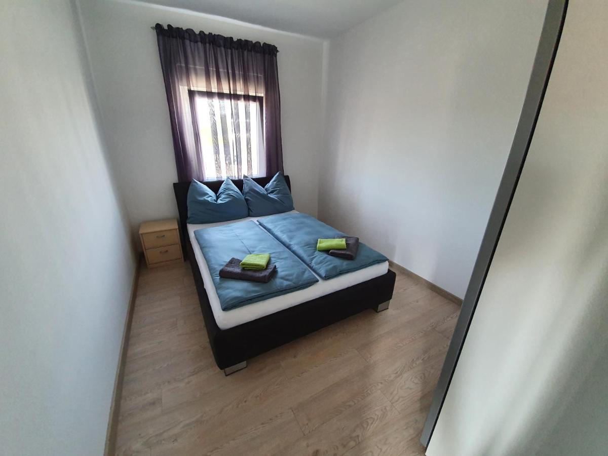 Apartmani Bozic-Tokic Krk Town Exterior foto